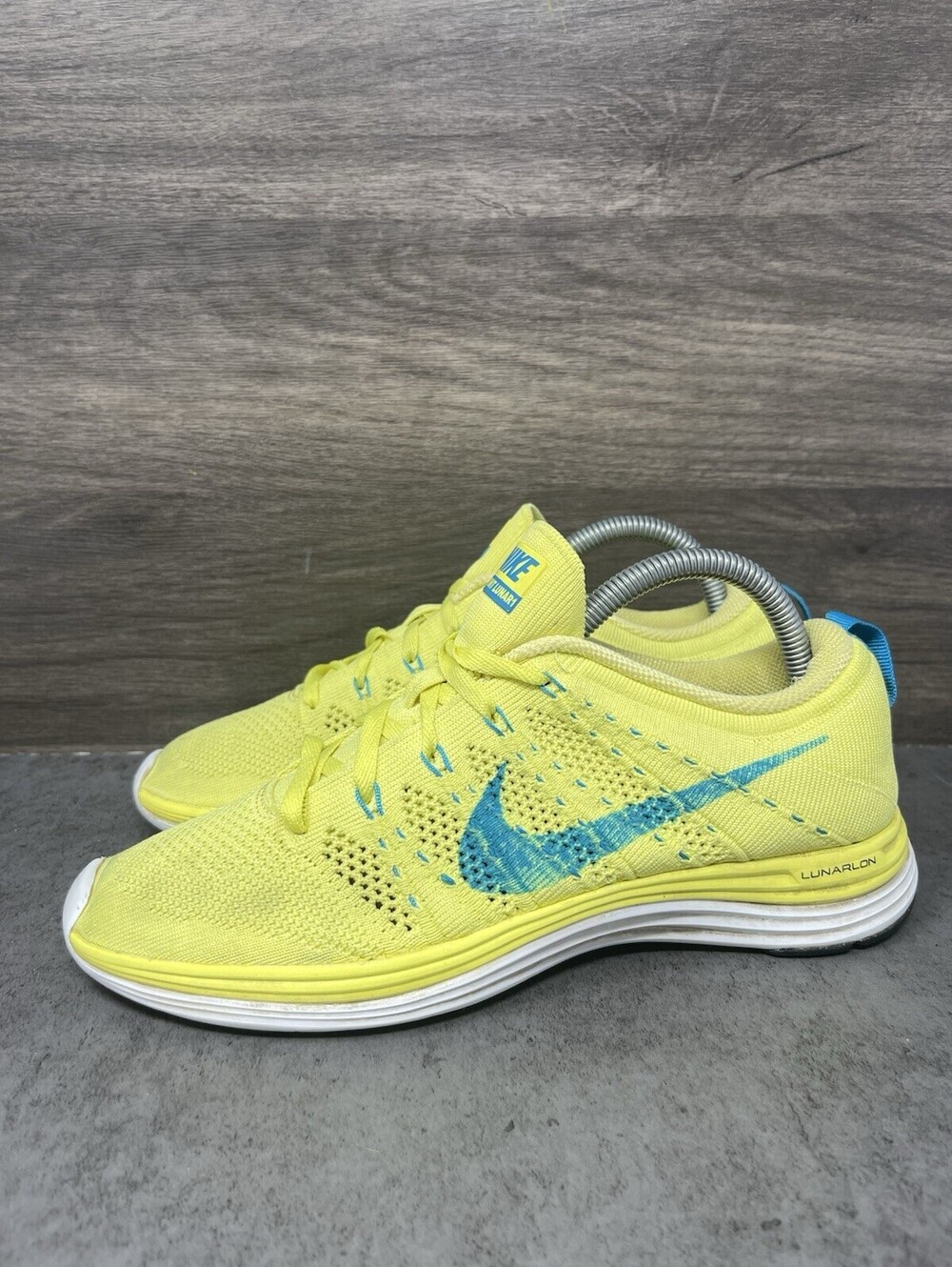 Nike Flyknit Lunar 1 Running Shoes Womens Size 8.5 Yellow Blue 554888-731